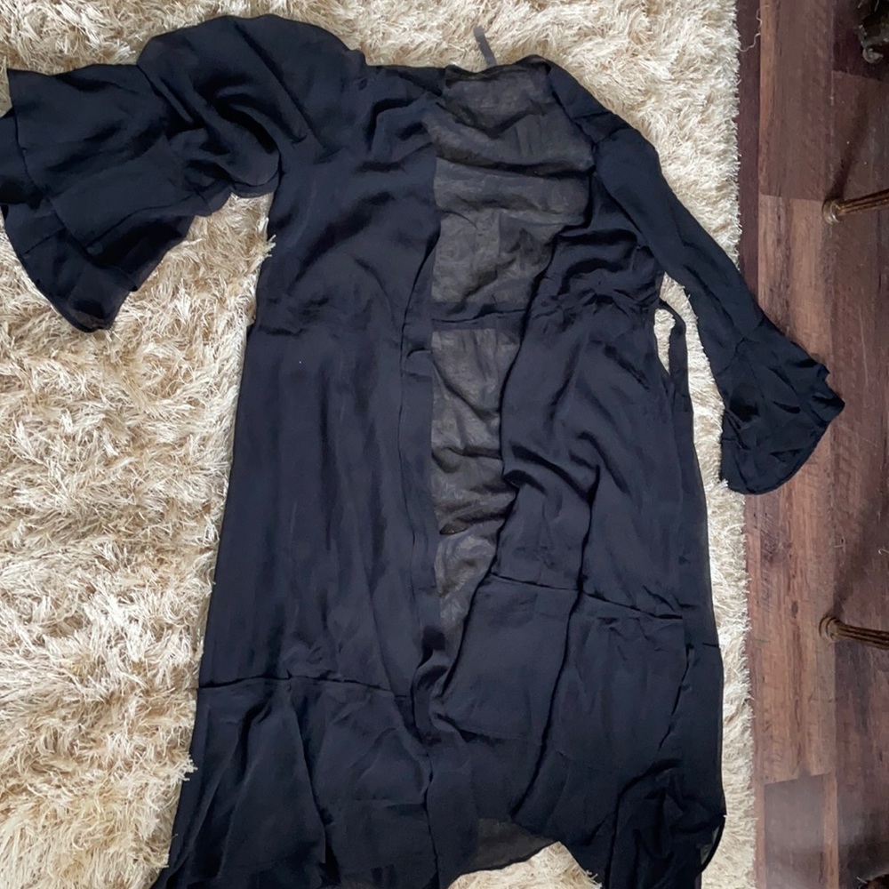 Torrid Black ruffle swim kimono size 2
